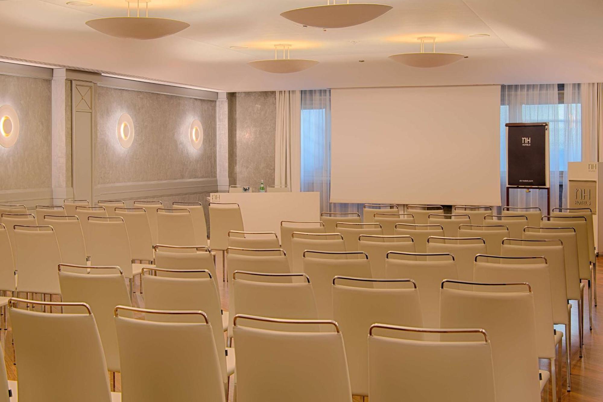 Nh Centro Hotel 4*